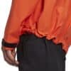 Detalle de la chaqueta Adidas Terrex