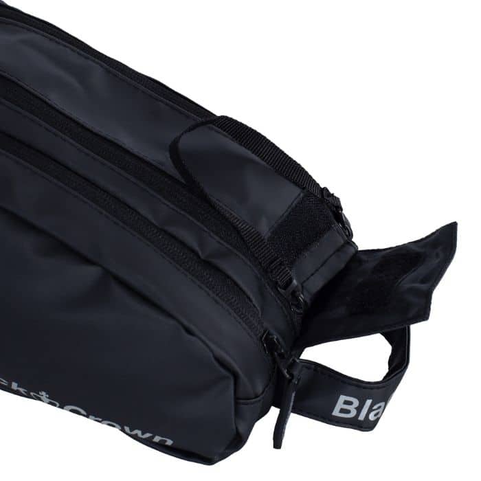Detalle del Neceser Black Crown Miracle Pro Oro