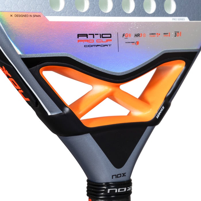 Detalle del puente de la Pala NOX AT10 Pro Cup Comfort