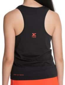 Detalle de la espalda de la Camiseta NOX Team Fit