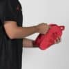 Detalle del Neceser Adidas Rojo Ale Galán 2026