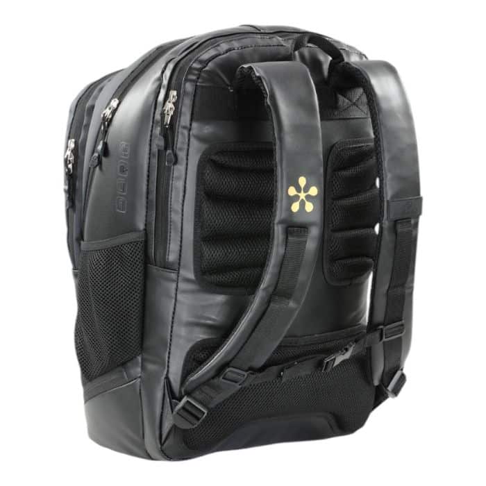 Asas Mochila Bullpadel Hack en color negro Premier Padel