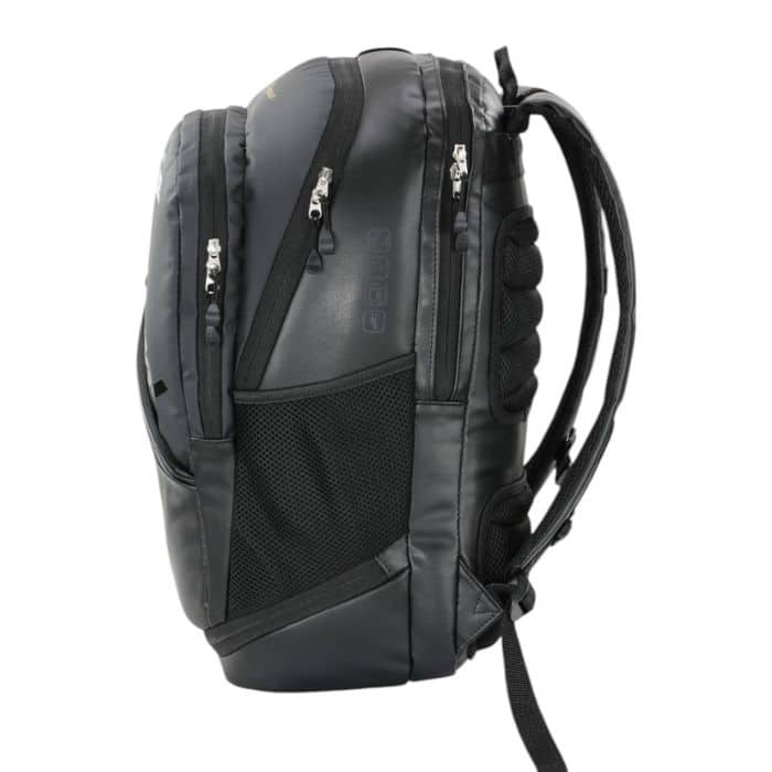 Lateral Mochila Bullpadel Hack en color negro Premier Padel