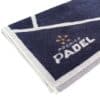 Detalle de la Toalla Bullpadel Premier Padel carbon