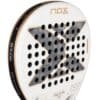 Plano detalle de laPala NOX AT10 Genius 12K Alum Xtrem 2026