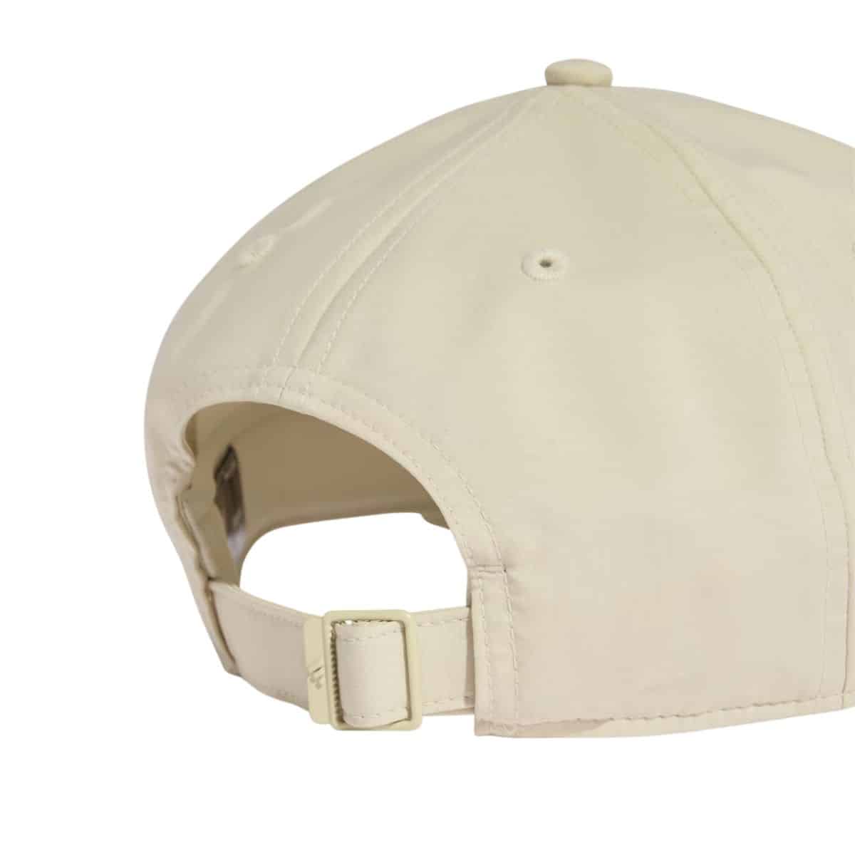 Detalle de la Gorra Adidas Baseball Lightweight Arena