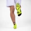 Detalle de los Calcetines Floky GRF Short Amarillo Flúor