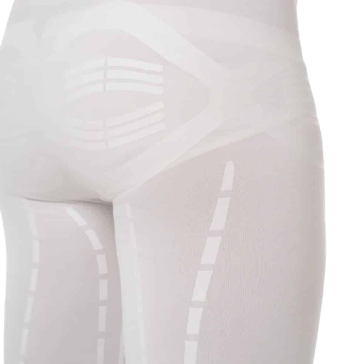 Detalle de los Shorts Floky Activator Blancos